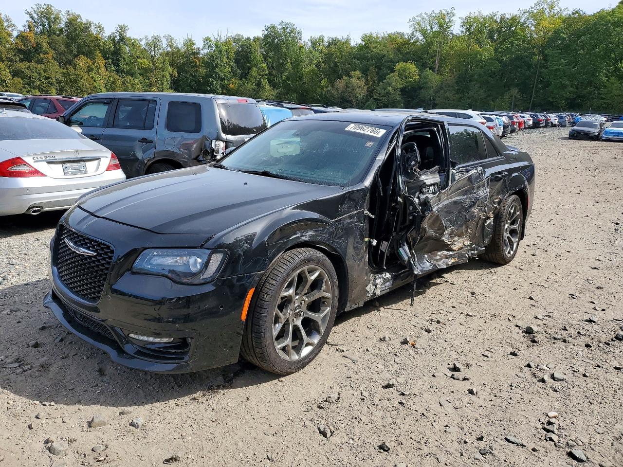 2017 CHRYSLER 300 S | 2C3CCABG0HH585758 | UPCARS