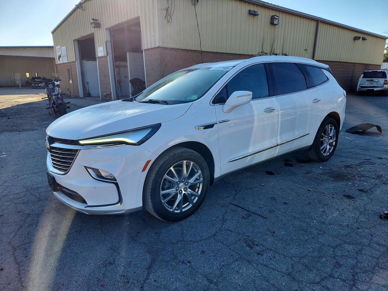 2022 BUICK ENCLAV ESSENCE | 5GAEVAKWXNJ100480 | UPCARS