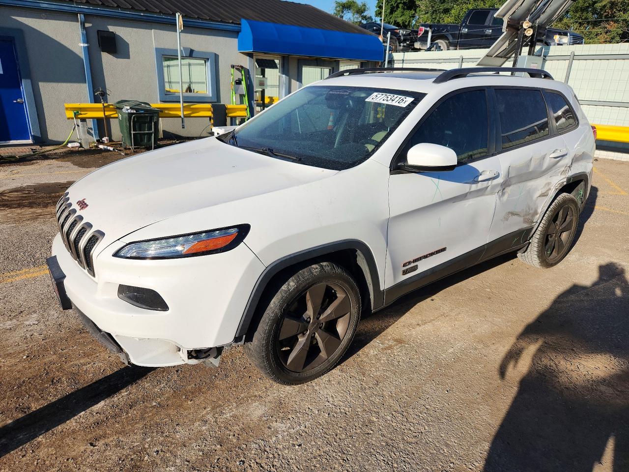 2016 JEEP CHEROKEE LATITUDE | 1C4PJLCB6GW324037 | UPCARS