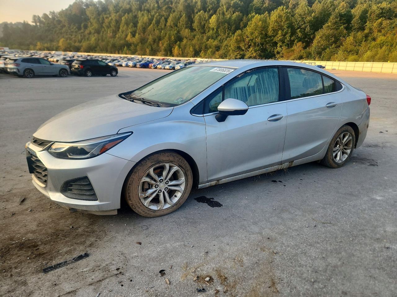 2019 CHEVROLET CRUZE LT | 1G1BE5SM2K7107173 | UPCARS