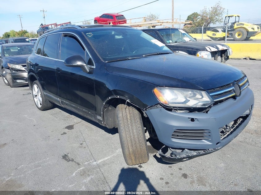2013 VOLKSWAGEN TOUAREG LUX | WVGEF9BP2DD005925 | UPCARS
