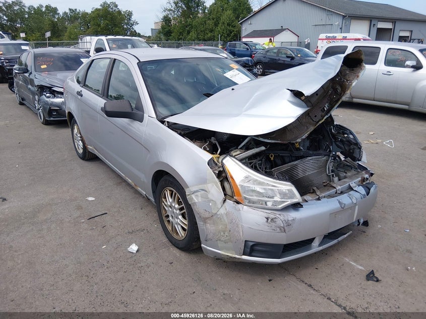 2011 FORD FOCU SE | 1FAHP3FN1BW161739 | UPCARS