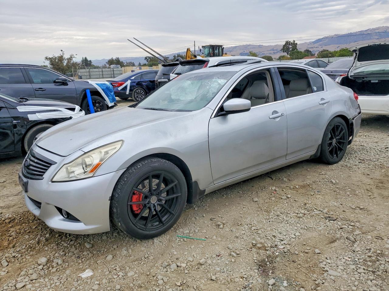 2015 INFINITI Q40 BASE | JN1CV6AP9FM502359 | UPCARS