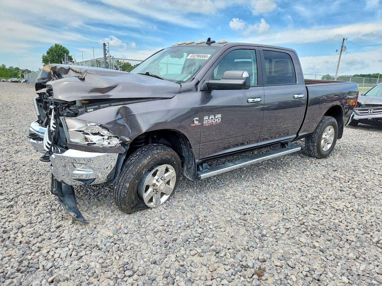 2015 RAM 2500 SLT | 3C6UR5DL3FG664975 | UPCARS