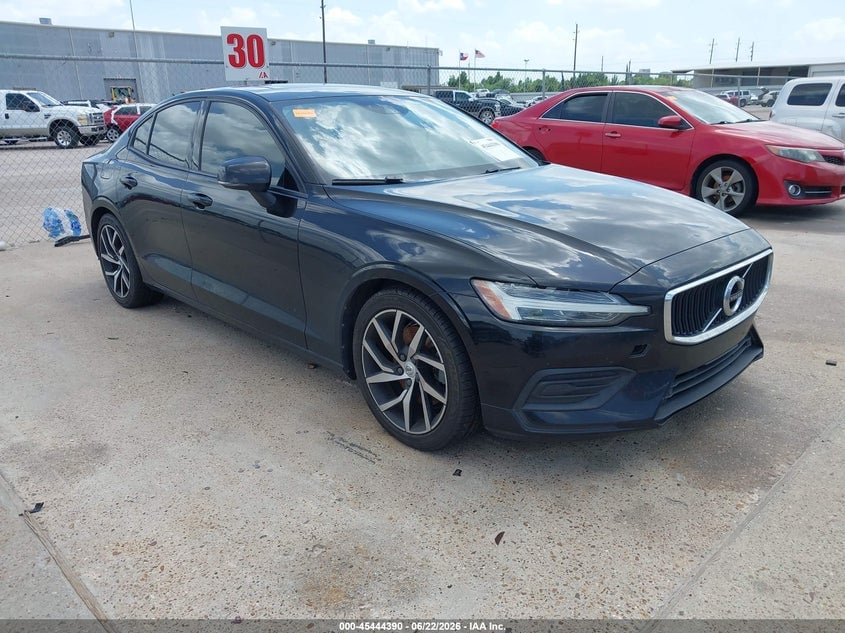 2020 VOLVO S60 T5 MOMENTUM | 7JR102FK2LG038528 | UPCARS