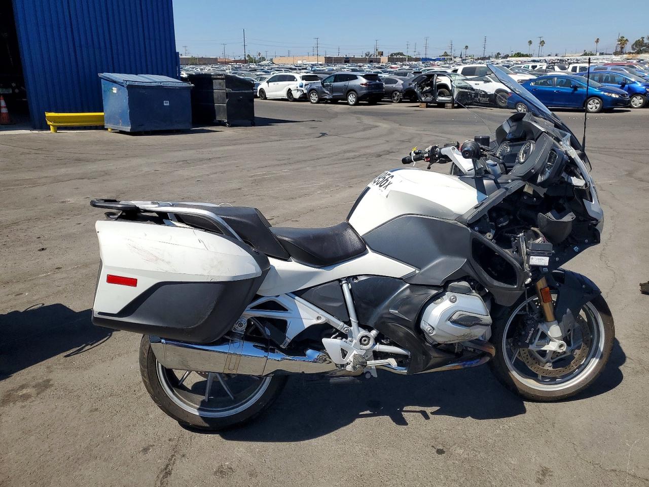 2018 BMW MOTORCYCLE RT | WB10A1304JZ471206 | UPCARS