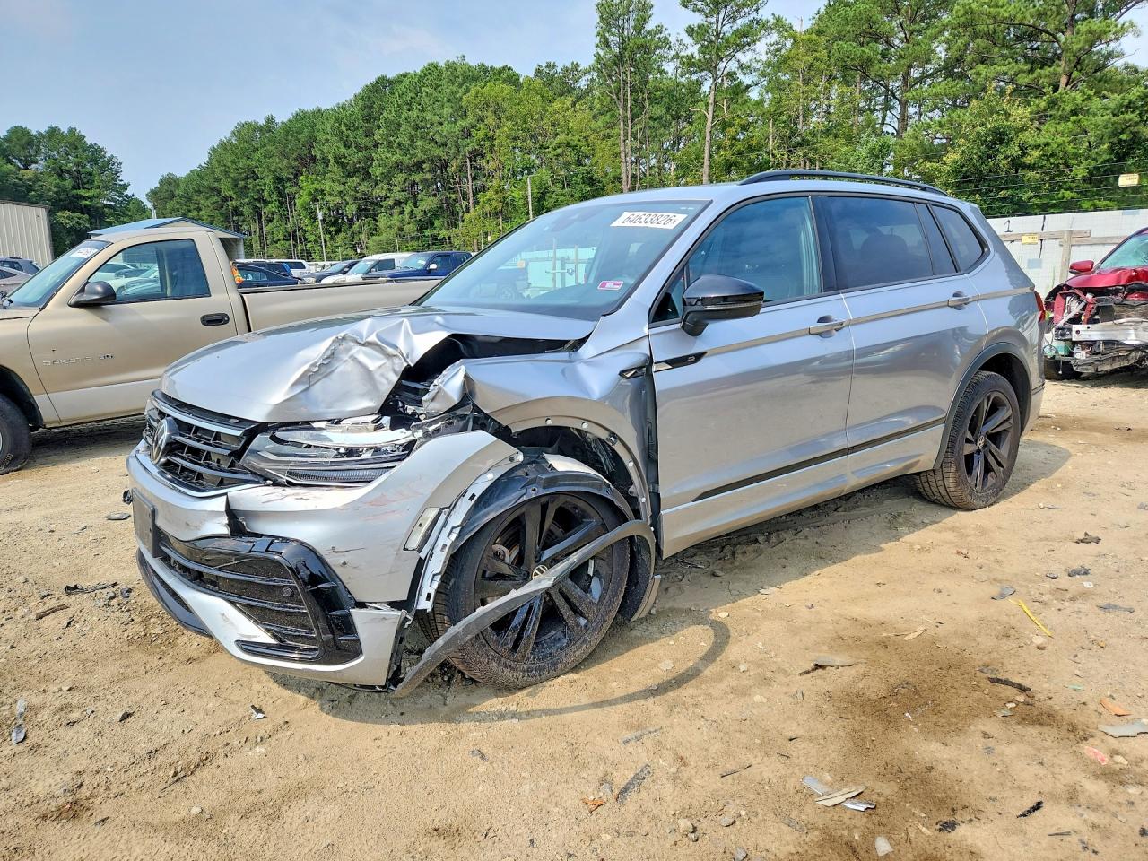 2023 VOLKSWAGEN TIGUAN SE R-LINE BLACK | 3VV8B7AX0PM039987 | UPCARS