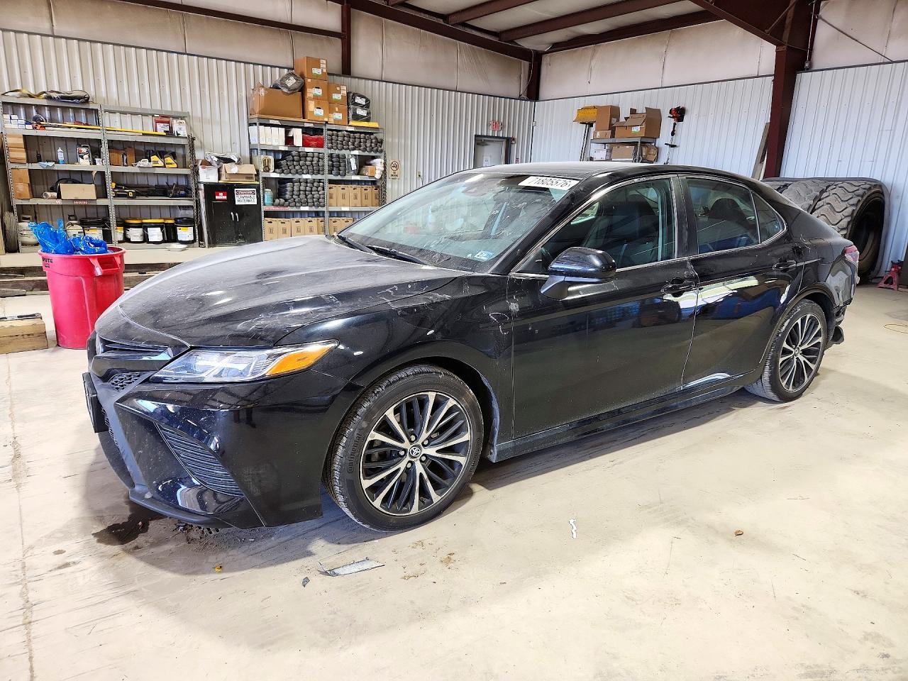 2018 TOYOTA CAMRY SE | 4T1B11HK8JU527257 | UPCARS
