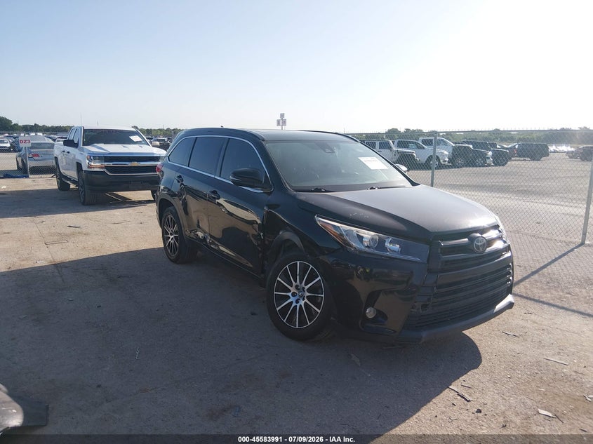 2017 TOYOTA HIGHLANDER SE | 5TDKZRFH8HS518902 | UPCARS