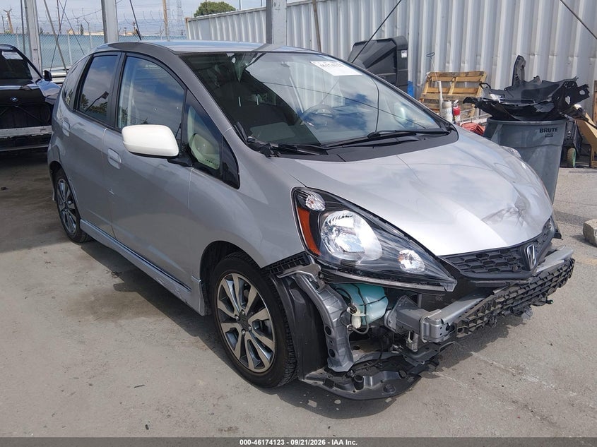 2013 HONDA FIT SPORT | JHMGE8H52DC029792 | UPCARS