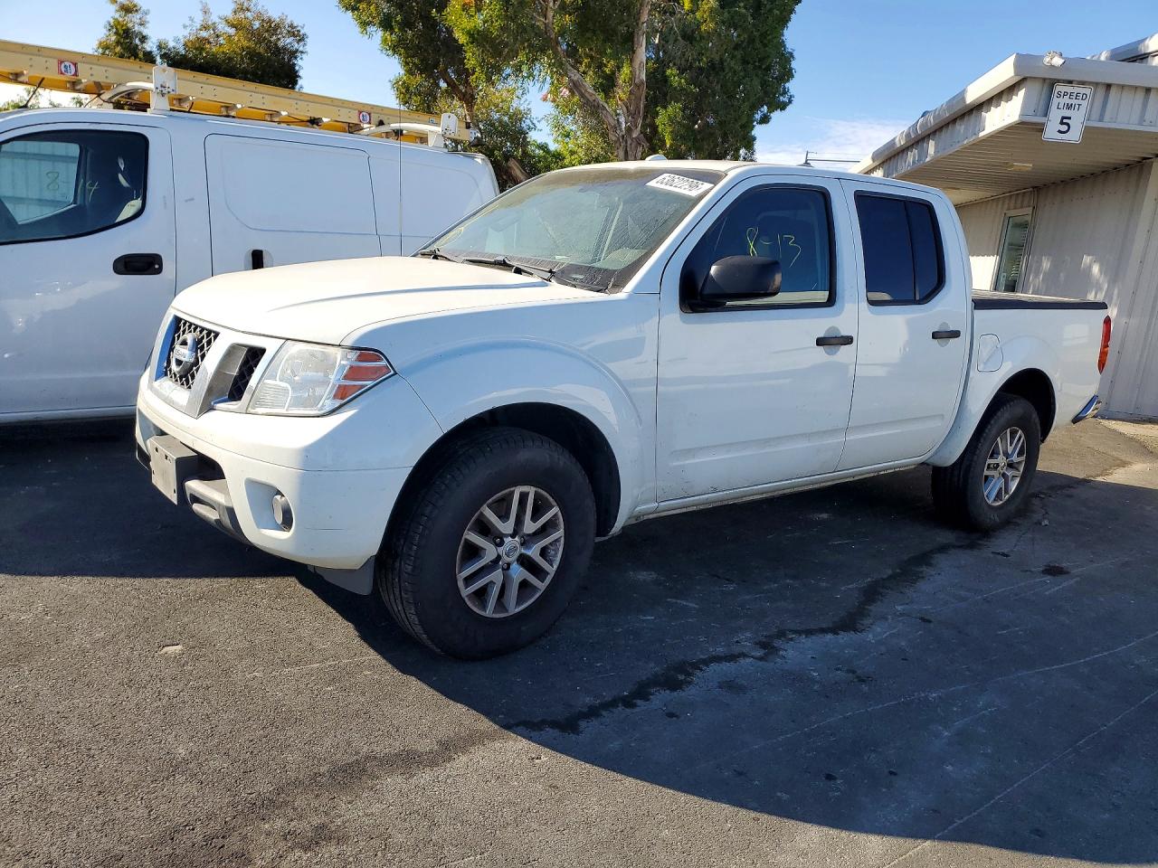 2015 NISSAN FRONTIER SV | 1N6AD0ER8FN768396 | UPCARS