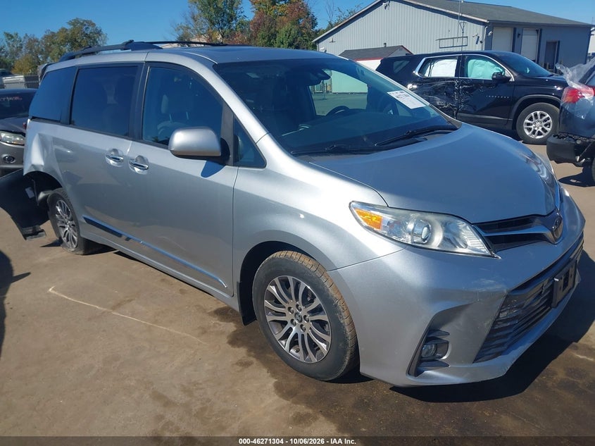 2019 TOYOTA SIENNA XLE PREMIUM 8 PASSENGER | 5TDYZ3DC7KS991860 | UPCARS