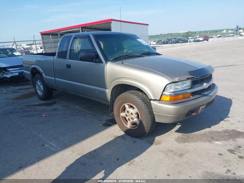 2001 CHEVROLET S-10 LS | 1GCDT19W118220093 | UPCARS