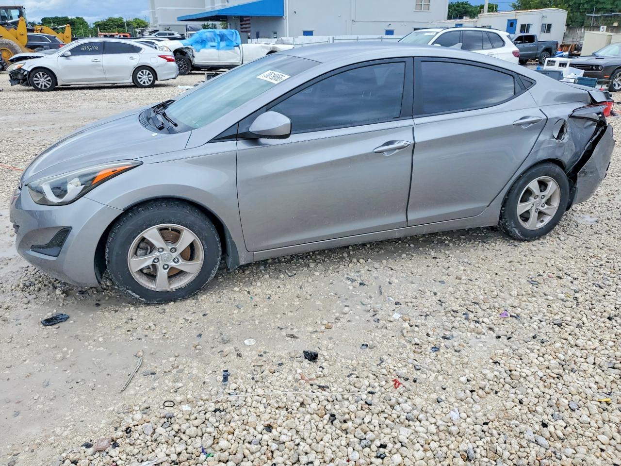2015 HYUNDAI ELANTRA SE | KMHDH4AEXFU249172 | UPCARS