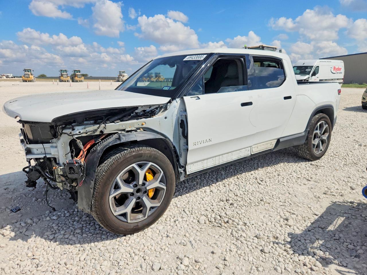 2022 RIVIAN RIT ADVENTURE | 7FCTGAAA3NN013741 | UPCARS