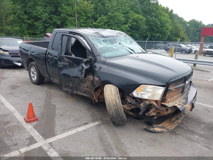2018 RAM 1500 EXPRESS  4X4 6'4 BOX | 1C6RR7FT5JS328082 | UPCARS