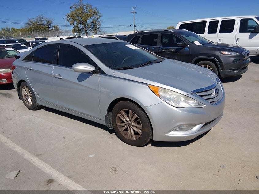 2013 HYUNDAI SONATA GLS | 5NPEB4AC3DH682588 | UPCARS