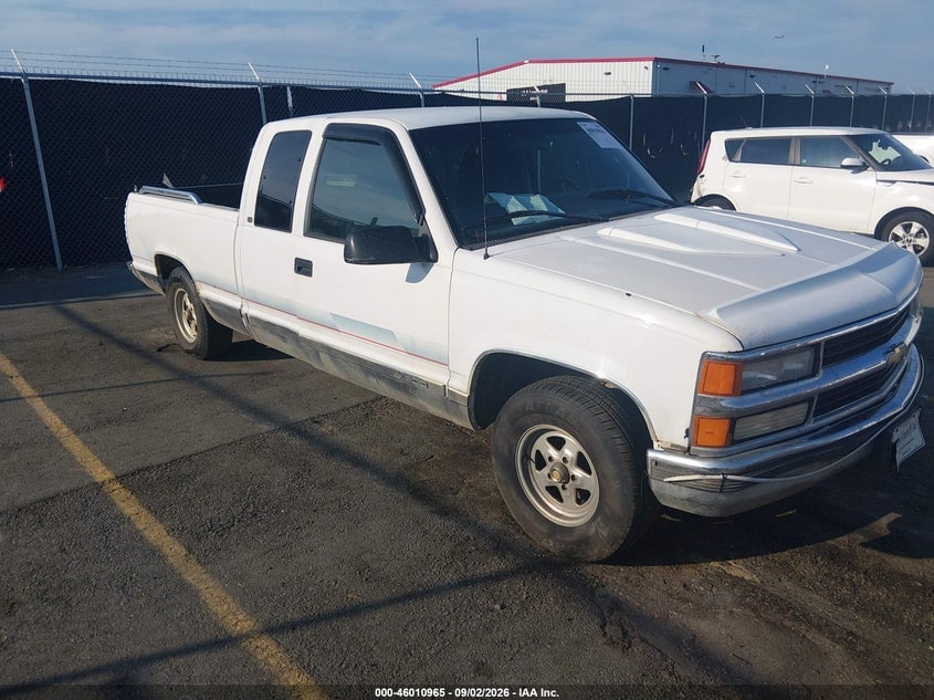 1998 CHEVROLET C1500 FLEETSIDE | 2GCEC19R2W1125213 | UPCARS