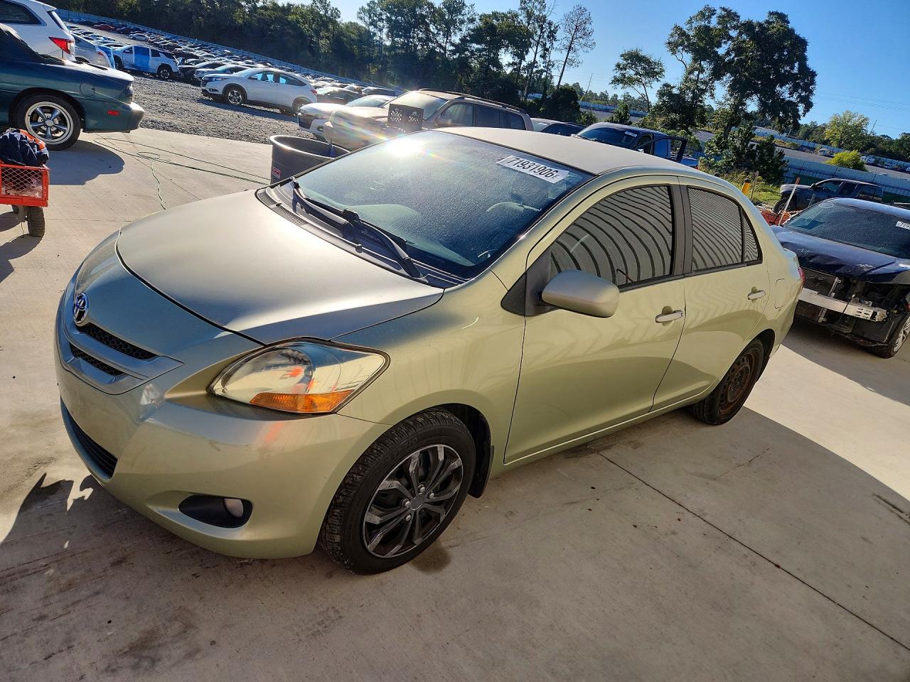 2008 TOYOTA YARIS BASE | JTDBT923X81277725 | UPCARS