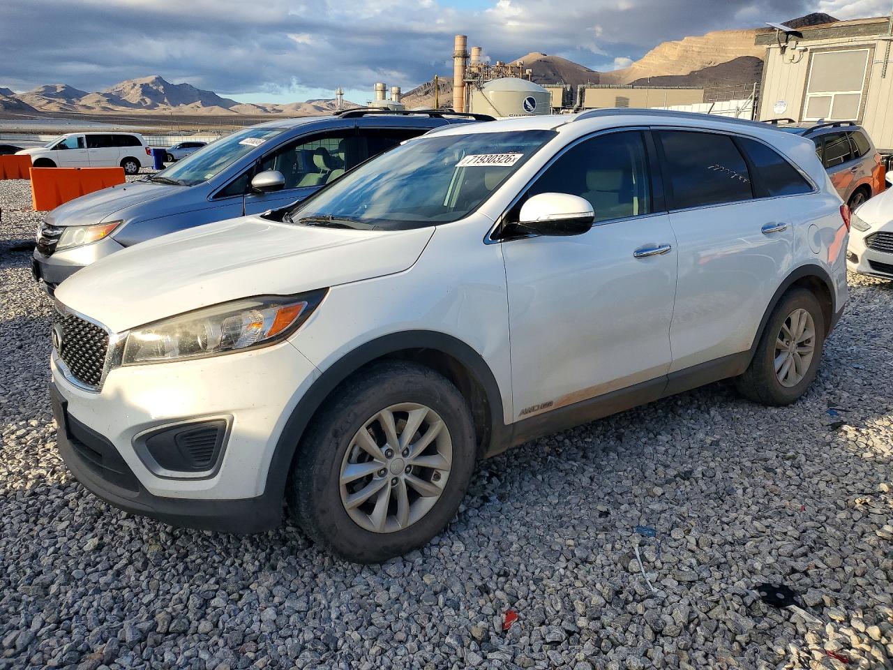 2018 KIA SORENTO LX V6 | 5XYPGDA55JG338677 | UPCARS