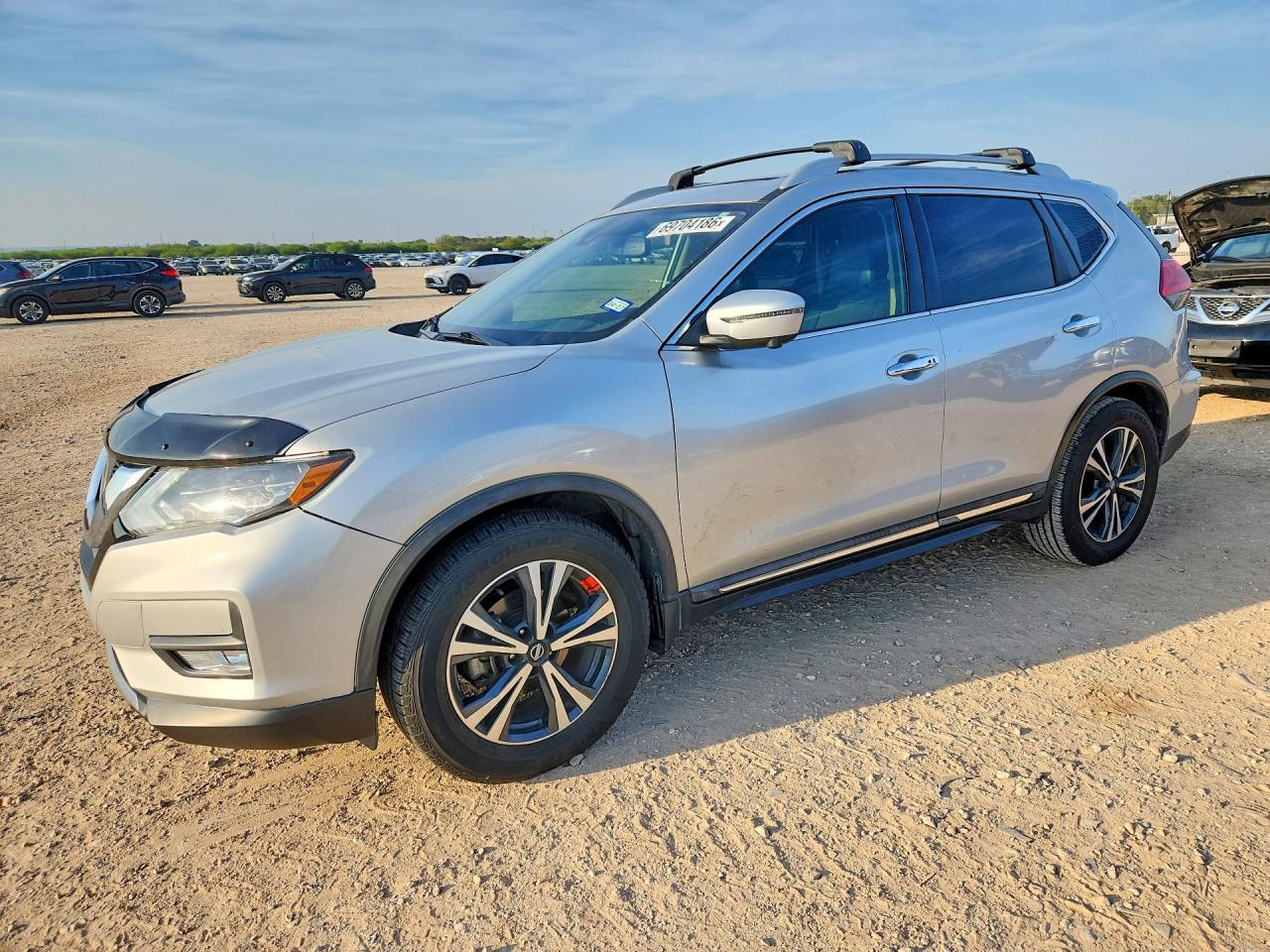 2017 NISSAN ROGUE SL | 5N1AT2MTXHC832544 | UPCARS