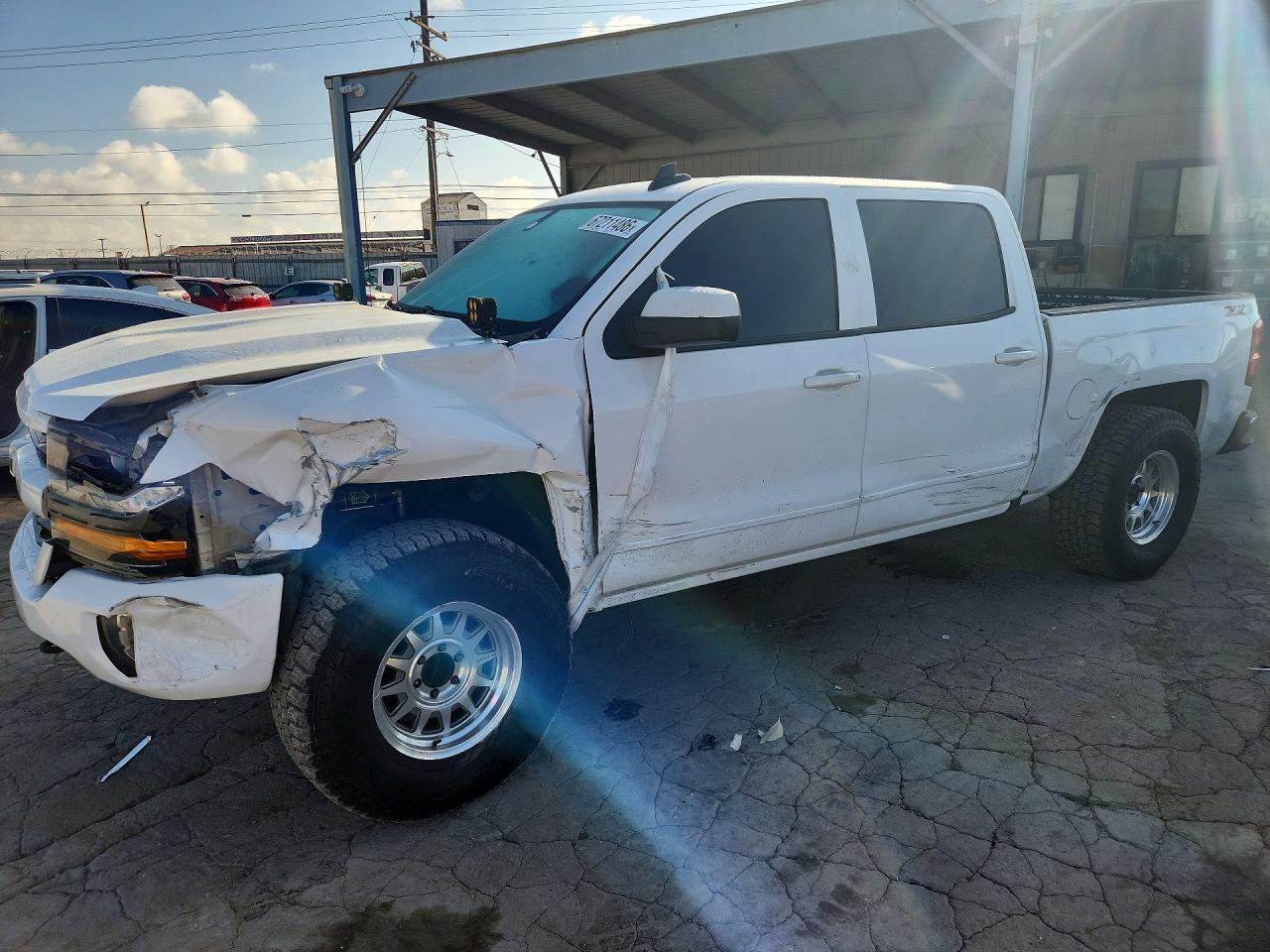 2018 CHEVROLET SILVERADO K1500 LT | 3GCUKREC2JG197866 | UPCARS