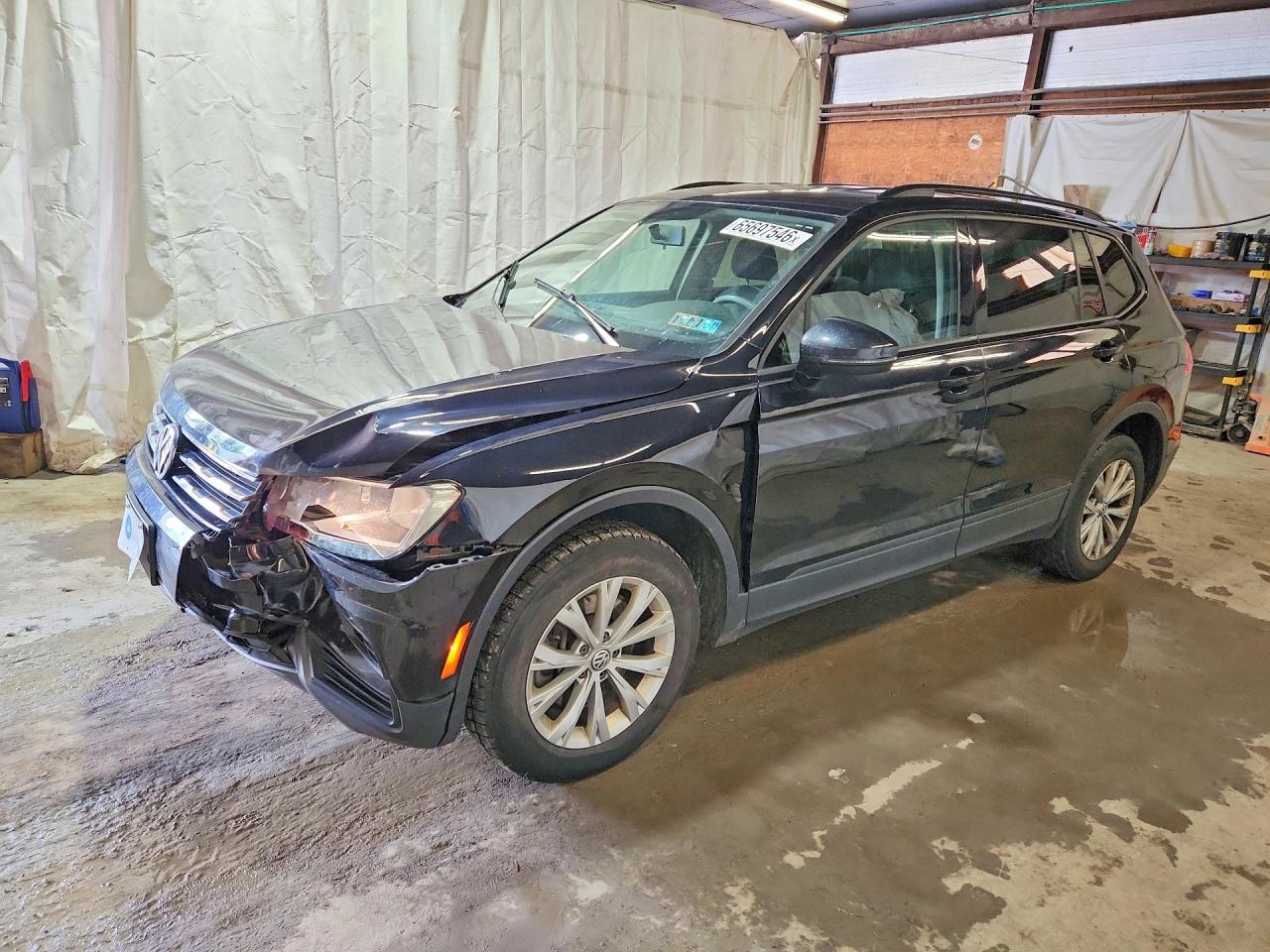 2018 VOLKSWAGEN TIGUAN S | 3VV1B7AX0JM126328 | UPCARS