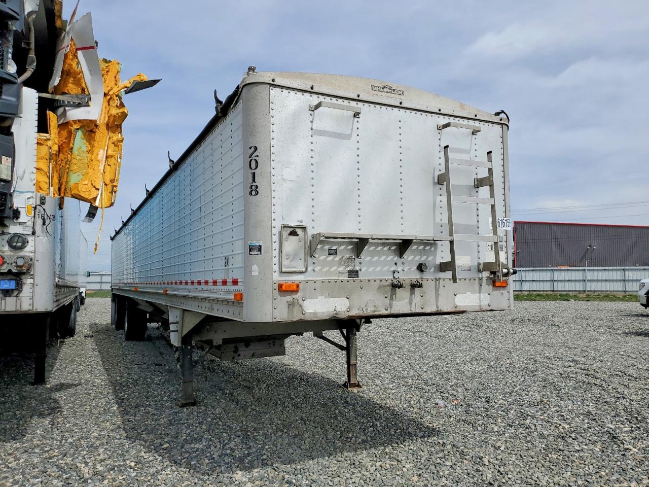 1997 WILSON UNKNOWN GRAIN TRAILER | 1W1MAF4B8VA224265 | UPCARS