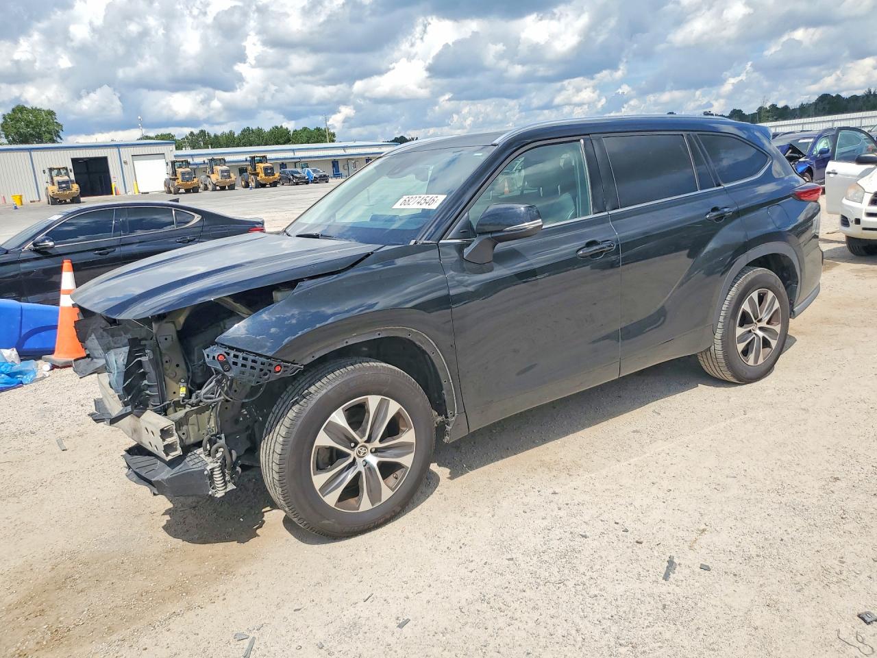 2021 TOYOTA HIGHLANDER XLE | 5TDGZRAH3MS516563 | UPCARS