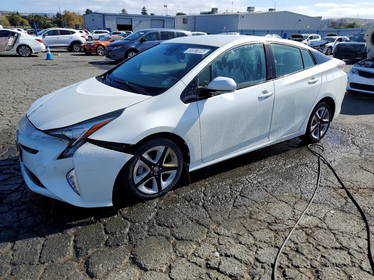 2018 TOYOTA PRIUS | JTDKARFU7J3545519 | UPCARS