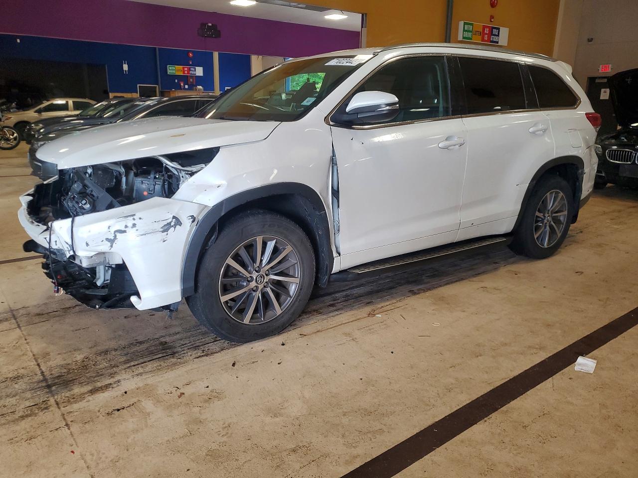 2017 TOYOTA HIGHLANDER XLE | 5TDJZRFH9HS477031 | UPCARS