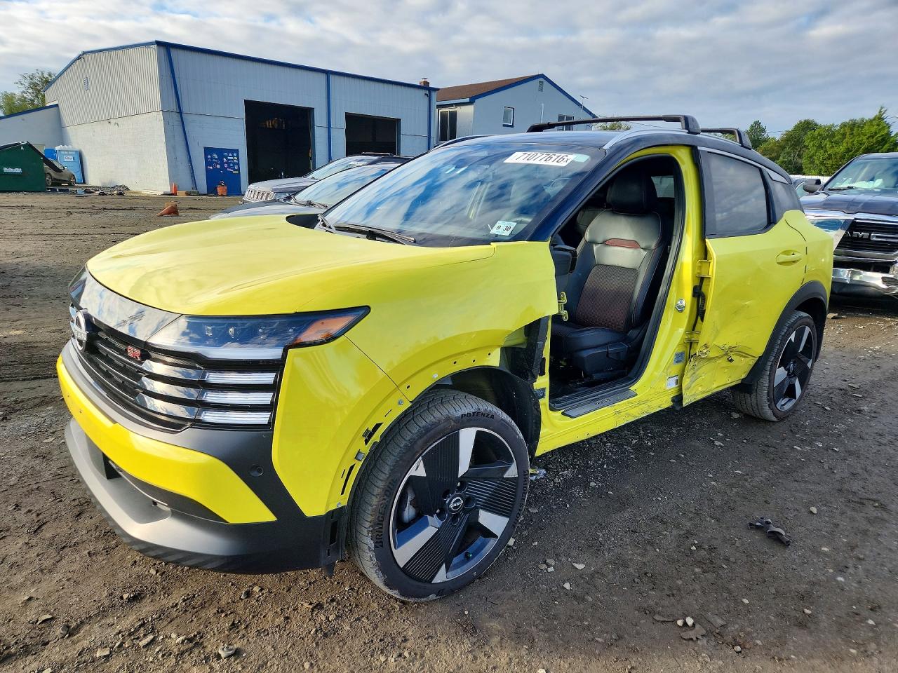 2025 NISSAN KICK SR | 3N8AP6DB8SL325505 | UPCARS