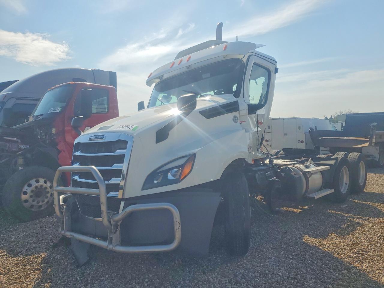 2020 FREIGHTLINER ALL OTHER SEMI TRUCK | 1FUJHLDV0LLLU0281 | UPCARS