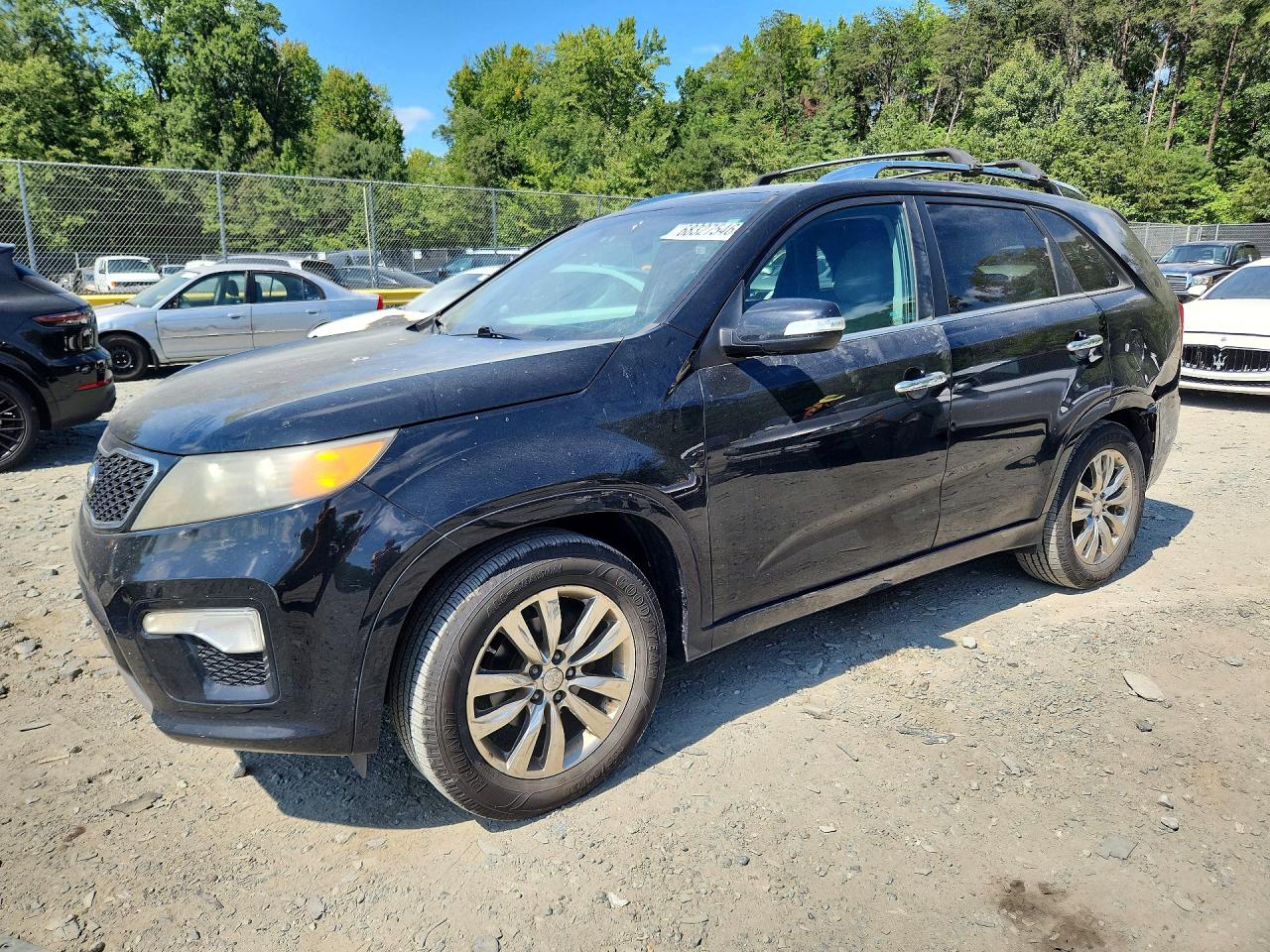 2011 KIA SORENTO SX | 5XYKW4A23BG172146 | UPCARS