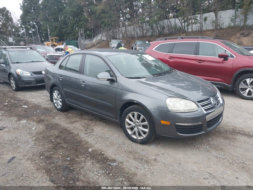 2010 VOLKSWAGEN JETTA LIMITED EDITION | 3VWAZ7AJ0AM074993 | UPCARS