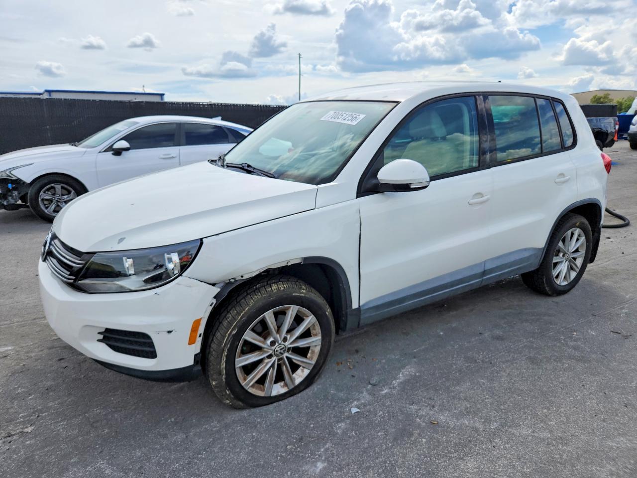 2014 VOLKSWAGEN TIGUAN S | WVGAV3AX0EW551452 | UPCARS