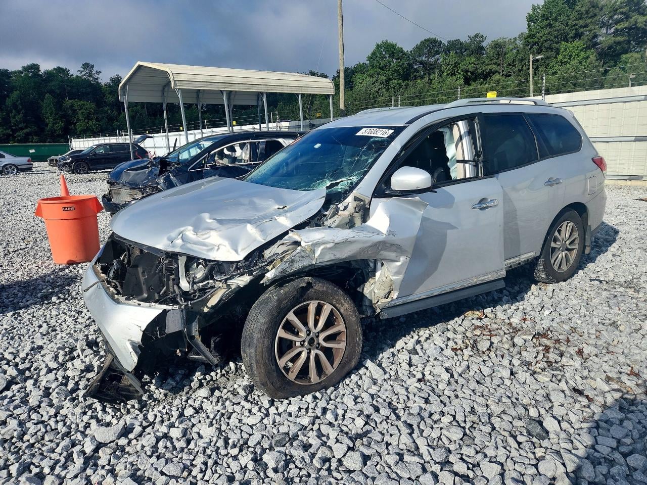 2016 NISSAN PATHFINDER SL | 5N1AR2MN7GC665395 | UPCARS