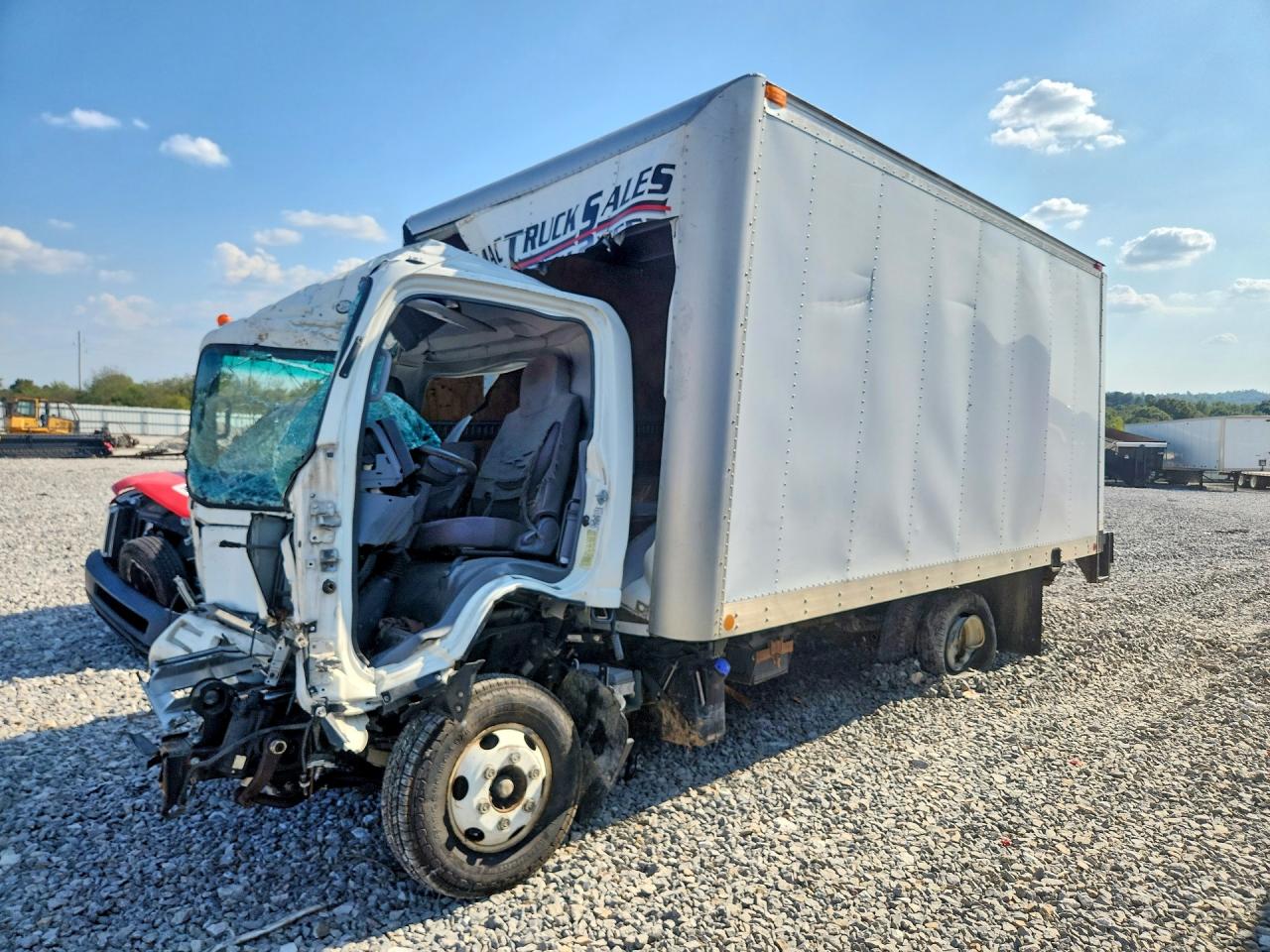 2011 ISUZU NPR BOX TRUCK | JALC4W162B7000081 | UPCARS
