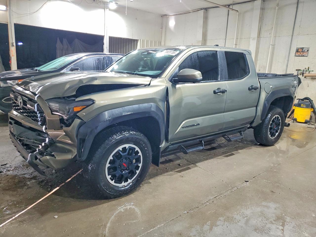 2024 TOYOTA TACOMA TRD OFF-ROAD | 3TMLB5JN4RM004397 | UPCARS