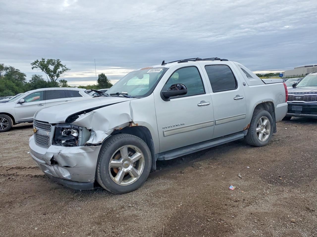 2013 CHEVROLET AVALANCHE LT | 3GNTKFE72DG162639 | UPCARS