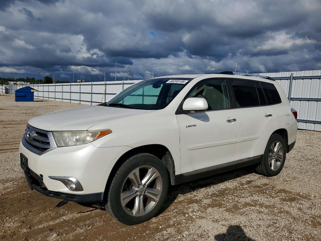 2011 TOYOTA HIGHLANDER LIMITED | 5TDDK3EH0BS060971 | UPCARS