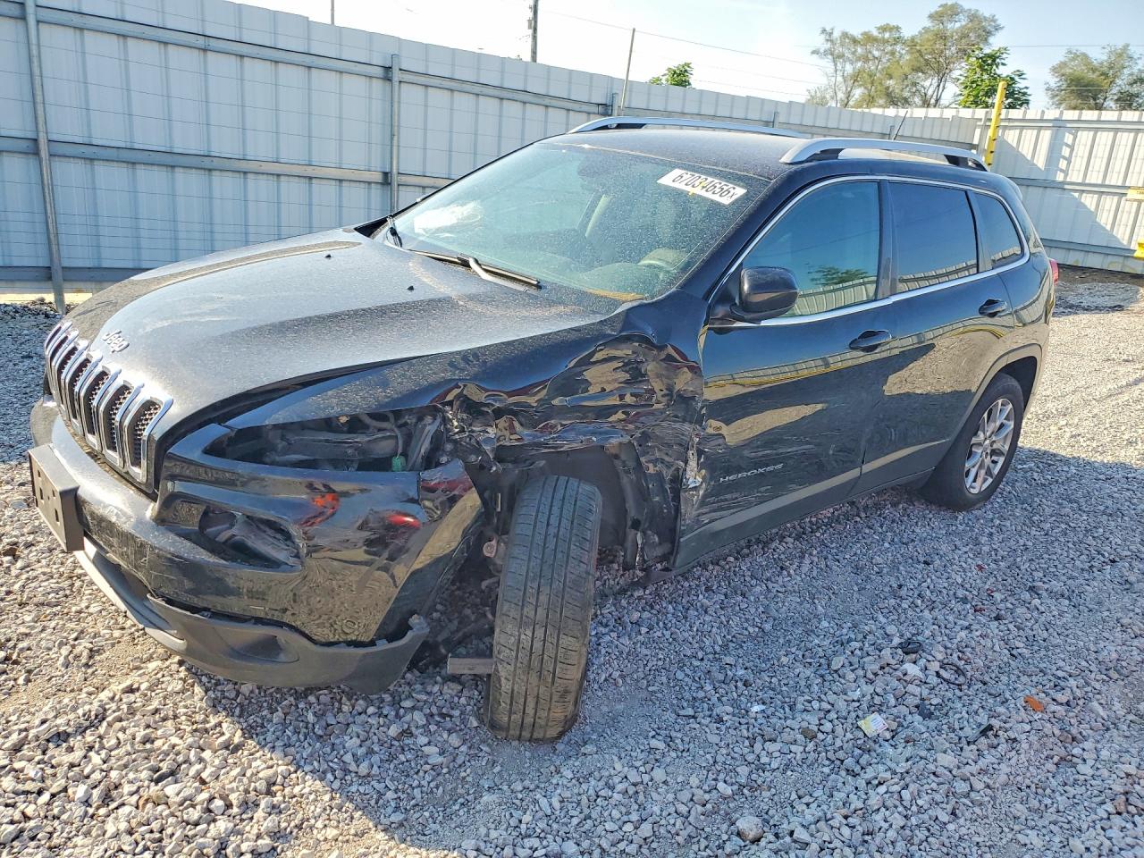 2018 JEEP CHEROKEE LATITUDE | 1C4PJLCB4JD616028 | UPCARS