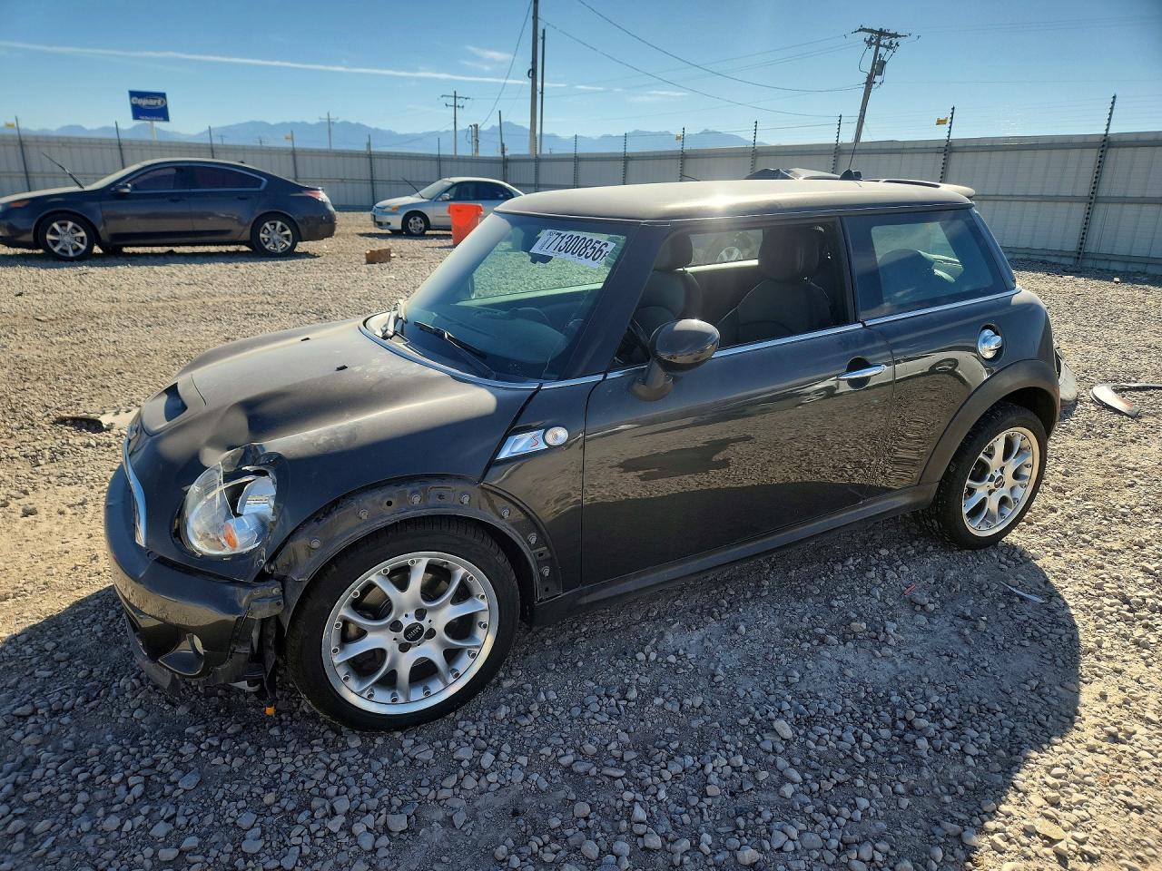 2011 MINI COOPER S | WMWSV3C50BTY11377 | UPCARS