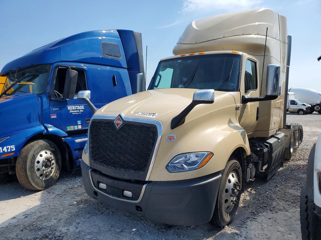 2025 INTERNATIONAL LT625 SEMI TRUCK | 3HSDZSZR7SN776146 | UPCARS
