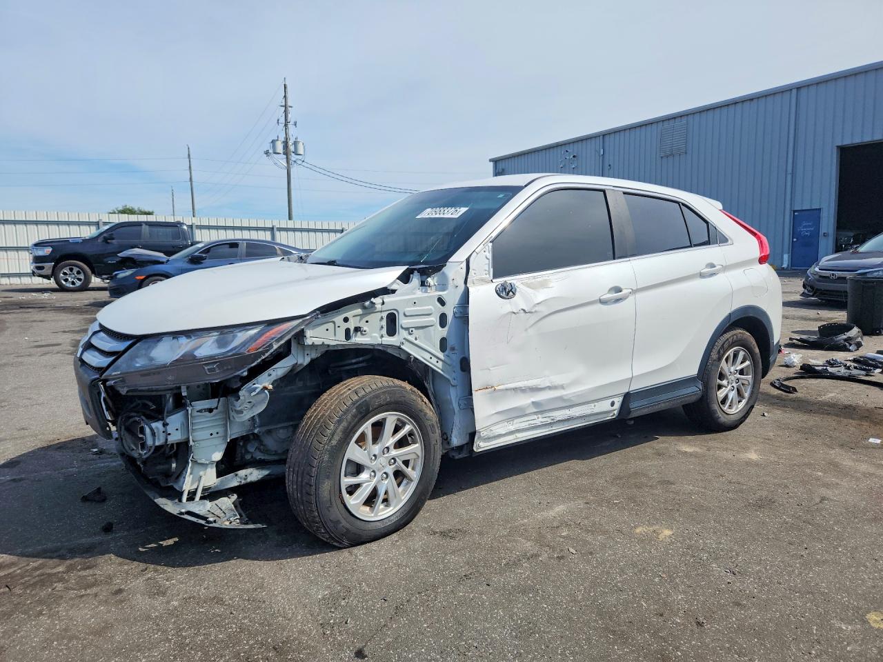 2019 MITSUBISHI ECLIPS ES | JA4AS3AA2KZ002591 | UPCARS