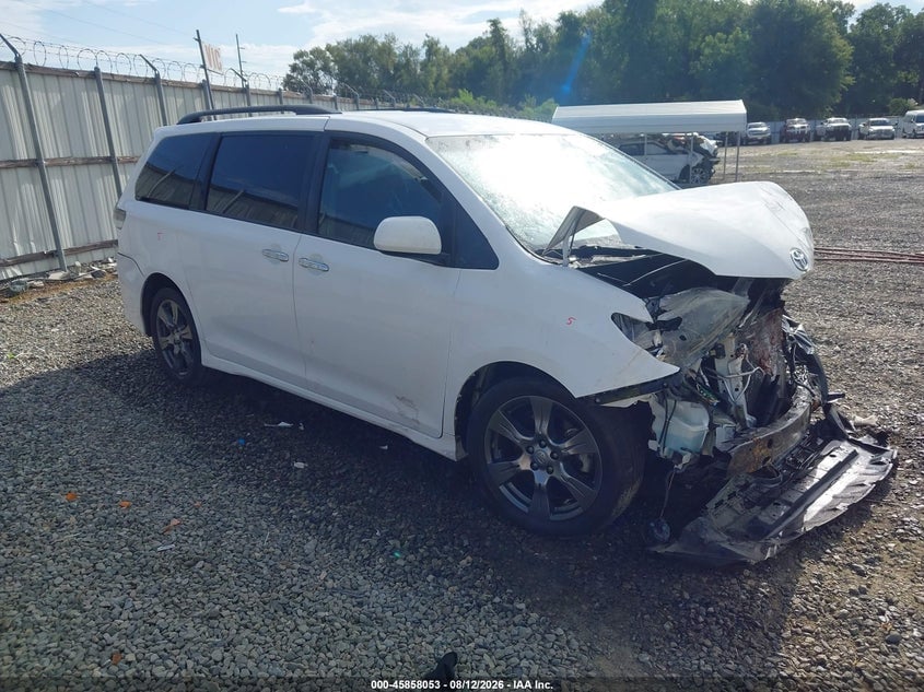 2017 TOYOTA SIENNA SE 8 PASSENGER | 5TDXZ3DC0HS773019 | UPCARS