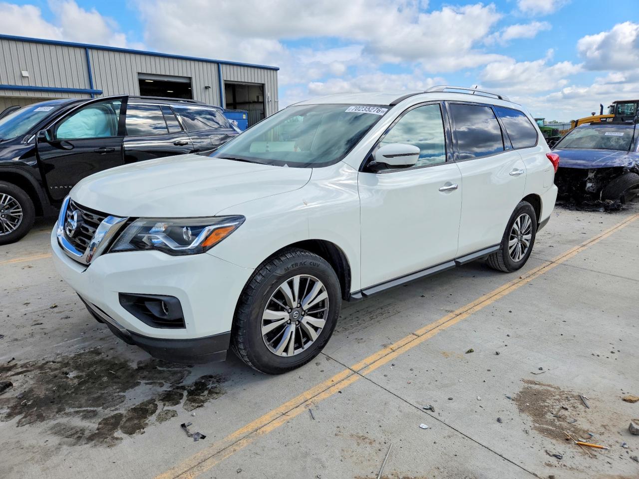 2018 NISSAN PATHFINDER SV | 5N1DR2MM7JC637060 | UPCARS