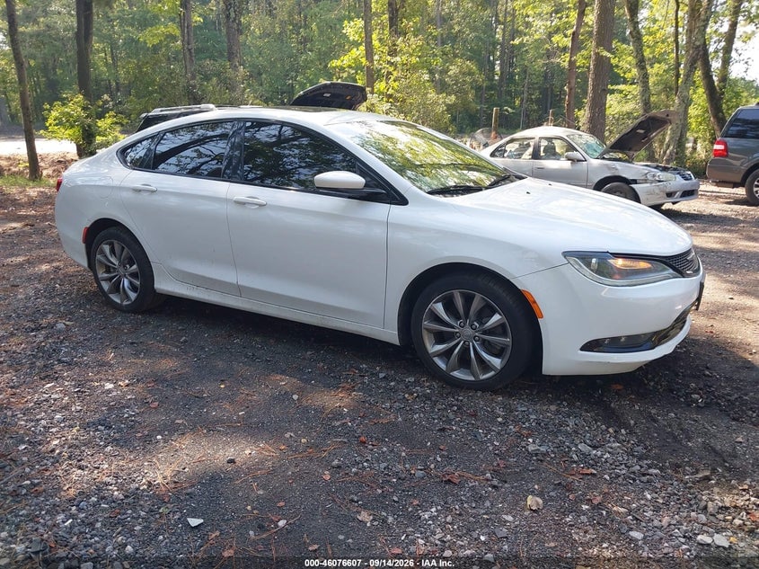 2015 CHRYSLER 200 S | 1C3CCCBG6FN672919 | UPCARS