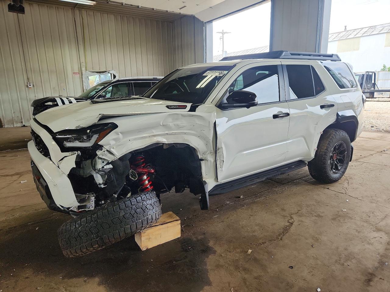 2025 TOYOTA 4RUNNER TRD PRO HV | JTEVB5BR4S5025476 | UPCARS
