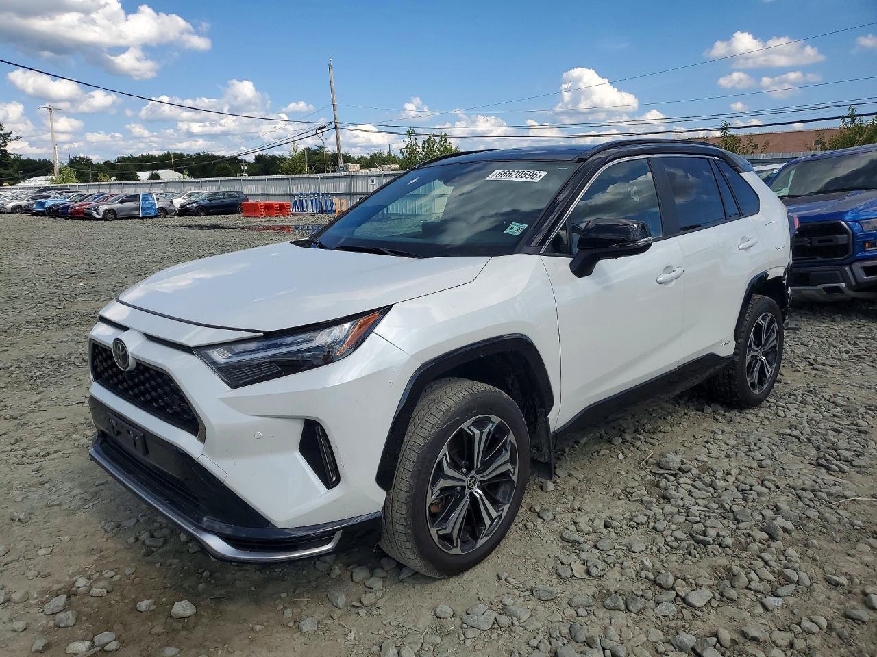 2025 TOYOTA RAV4 XSE | JTMFB3FV0SD279776 | UPCARS